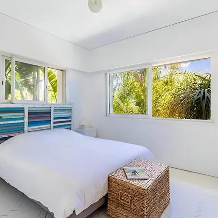 5 Bedroom With Sea View & Pool Дом отдыха