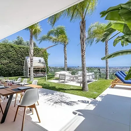 5 Bedroom With Sea View & Pool Дом отдыха *